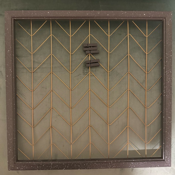 Square Bulletin Board, Wire Memo Board, Card Holder,  or Memento Organizer - Picture 2 of 4